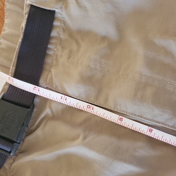 The North Face Belted Cargo Sz. XXL Shorts - Picture 10 of 11